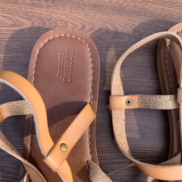 Mossimo Sandals - Picture 2 of 4